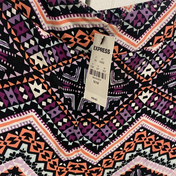 NWT Express Shorts - Picture 4 of 5